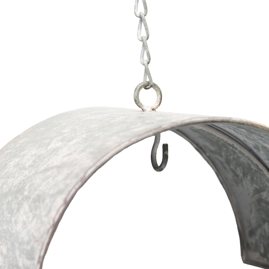 Birdfeeder on Chain