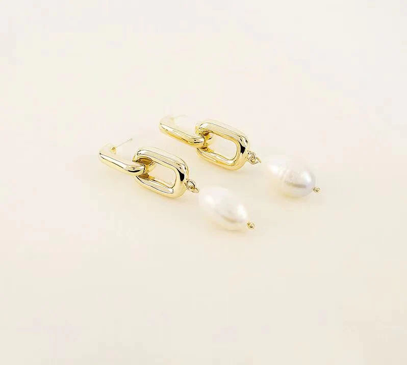 Gold Link & Pearl Earrings